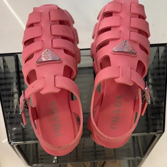 Prada Women's Coral Sandals - Picture 4 of 4